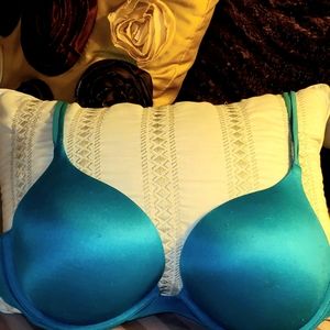 Victoria Secret Very Sexy Push Up Bra